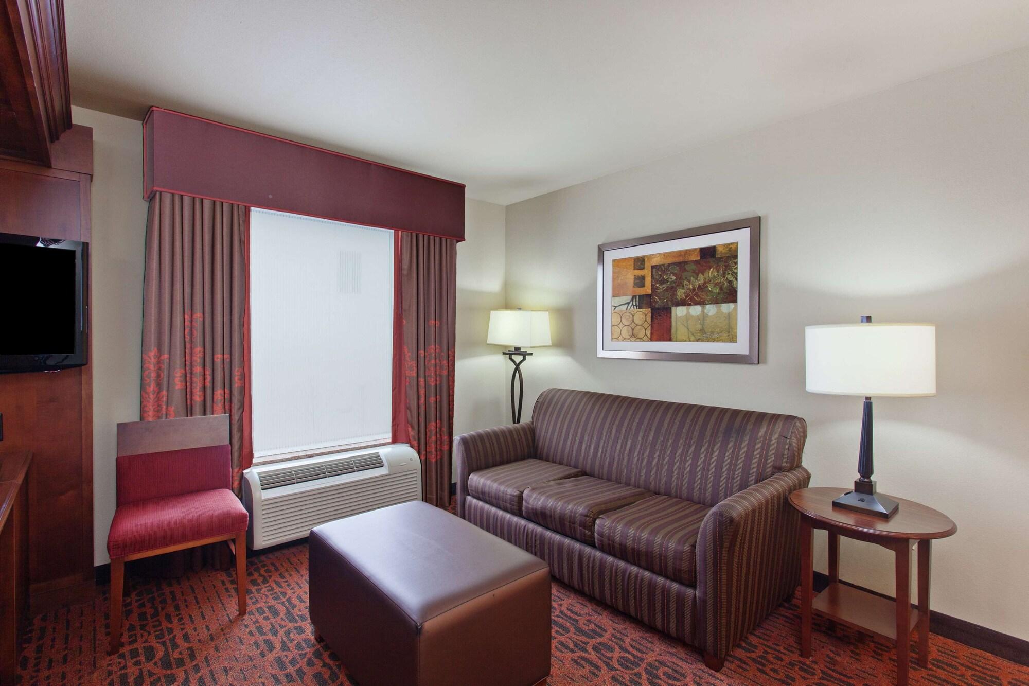Hampton Inn And Suites Seattle - Airport / 28Th Avenue Сиатак Екстериор снимка