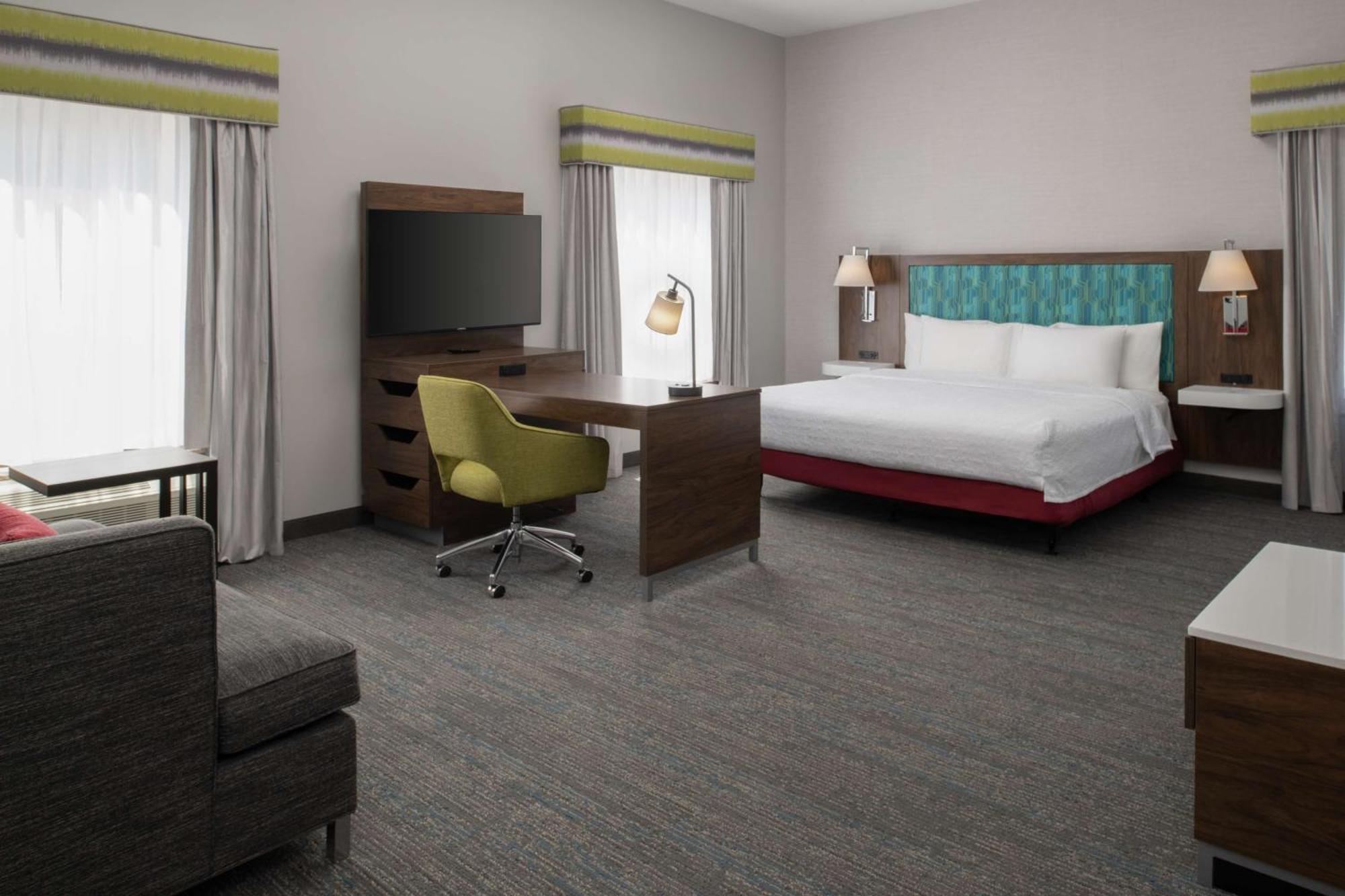 Hampton Inn And Suites Seattle - Airport / 28Th Avenue Сиатак Екстериор снимка