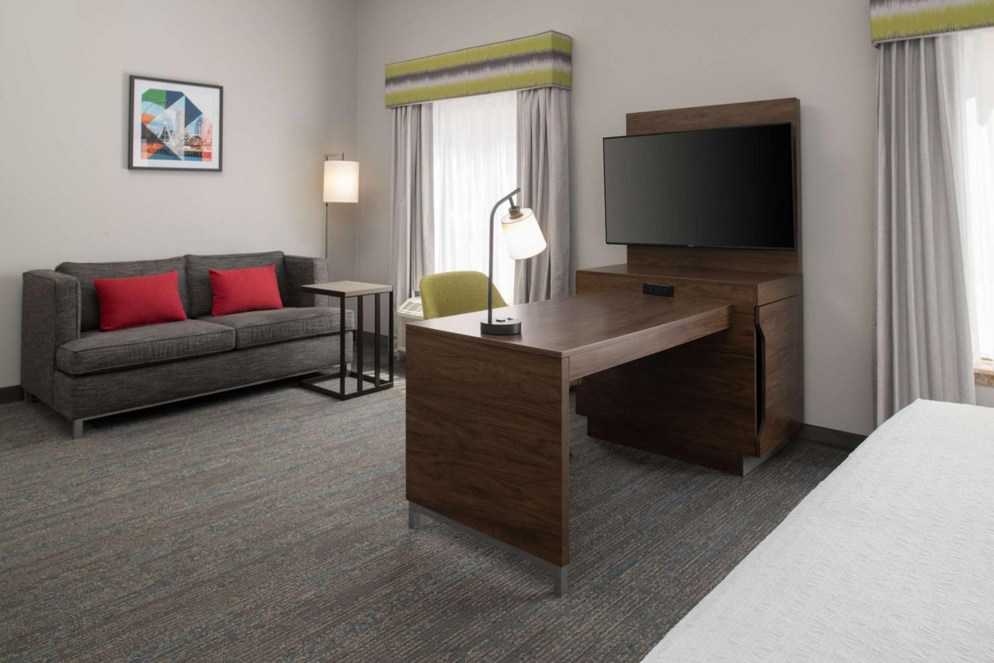 Hampton Inn And Suites Seattle - Airport / 28Th Avenue Сиатак Екстериор снимка