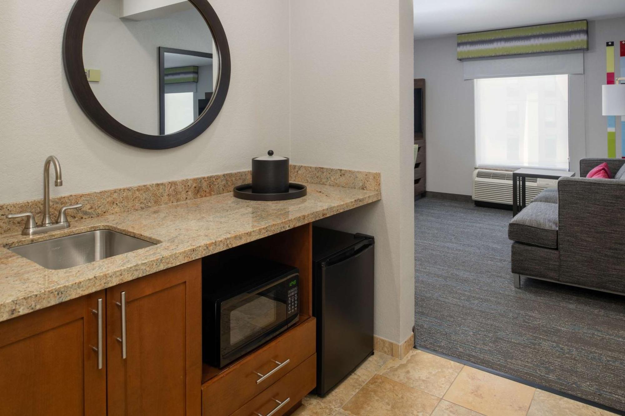 Hampton Inn And Suites Seattle - Airport / 28Th Avenue Сиатак Екстериор снимка