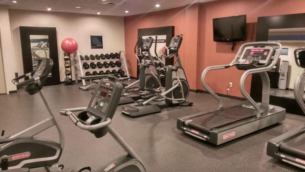 Hampton Inn And Suites Seattle - Airport / 28Th Avenue Сиатак Екстериор снимка